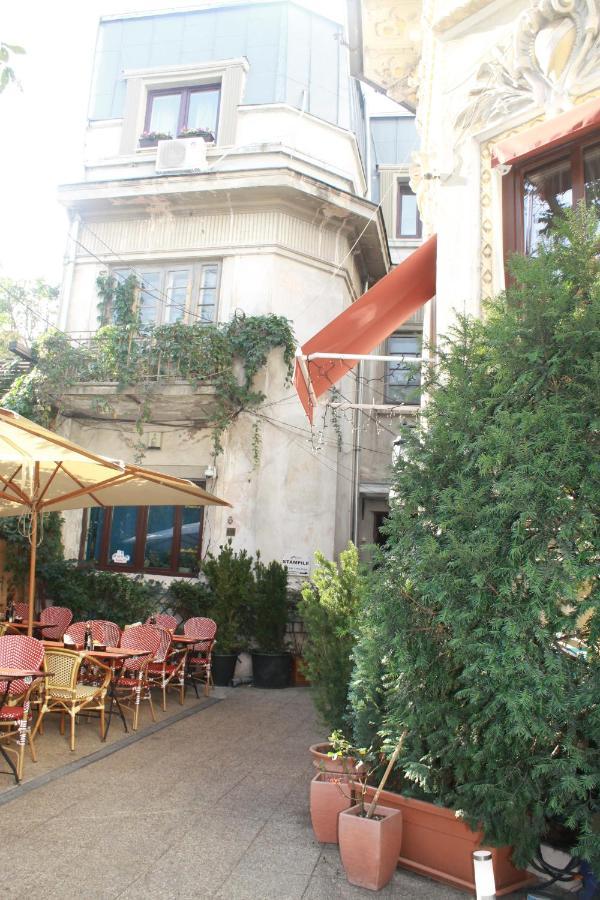 Studio Yellow - Piata Victoriei Bucureşti Ngoại thất bức ảnh